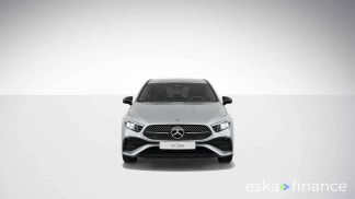 Lízing Hatchback MERCEDES A 250 2024