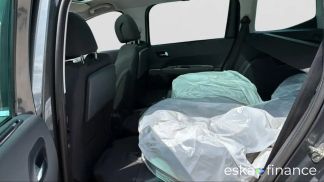 Lízing Hatchback Peugeot 5008 2013