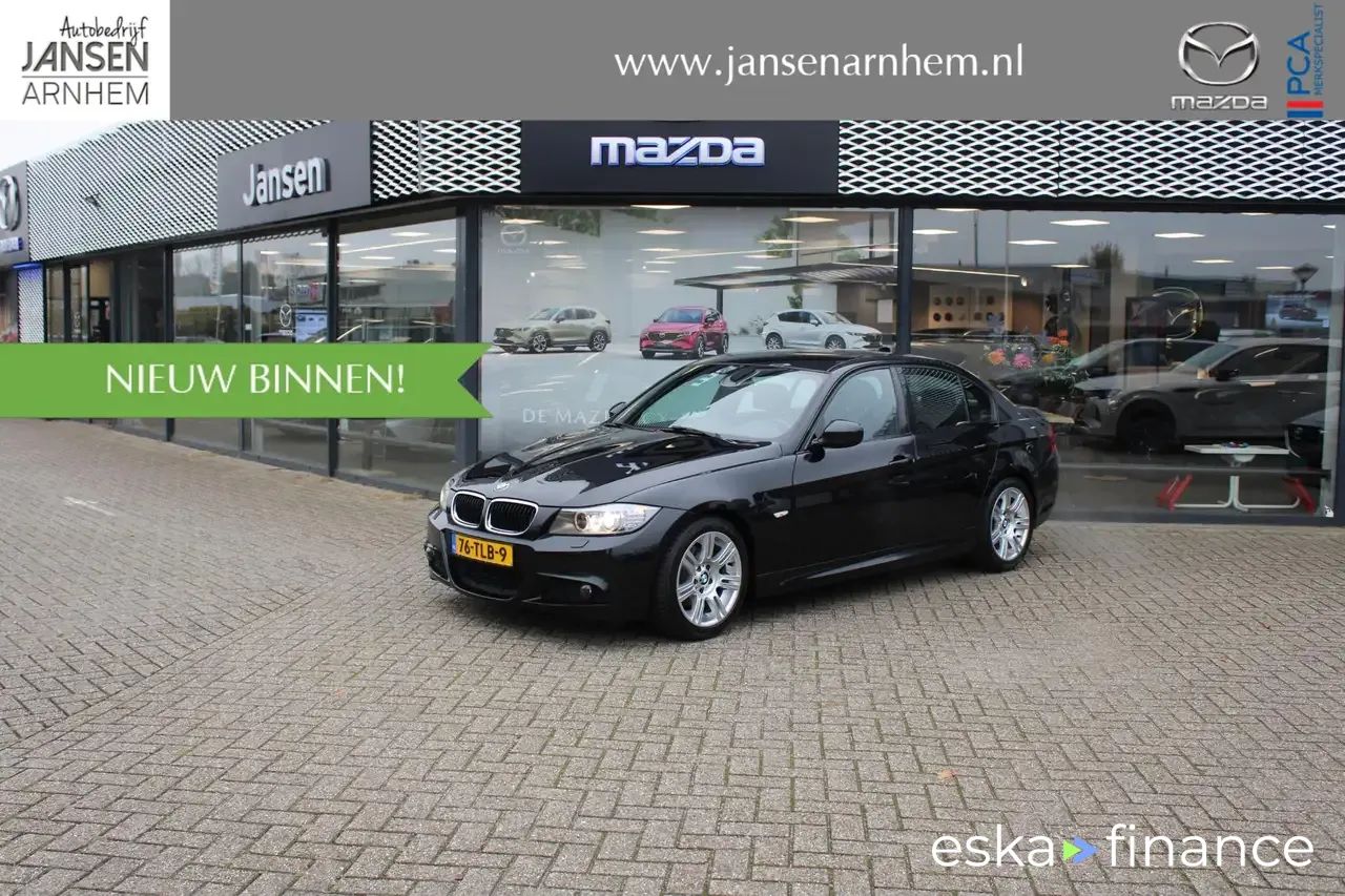 Leasing Sedan BMW 318 2012