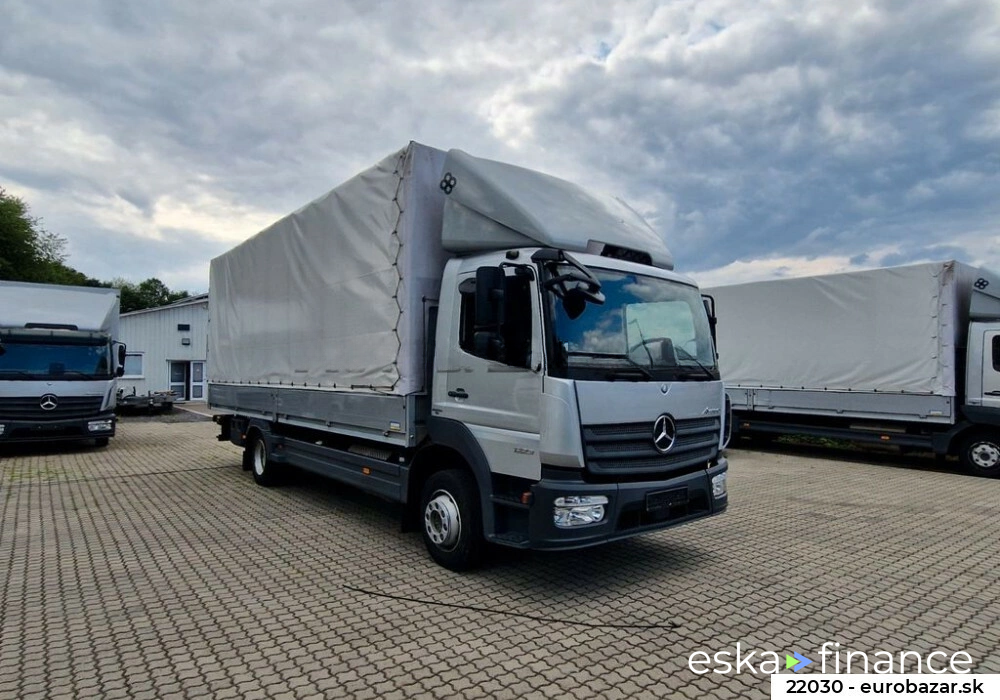 Ciężarówka (podwozie) Mercedes-Benz ATEGO 1223 2017