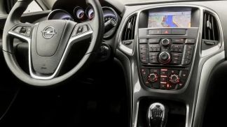 Lízing Sedan Opel Astra 2014