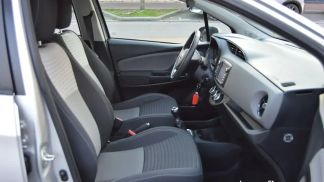 Financování Sedan Toyota Yaris 2019