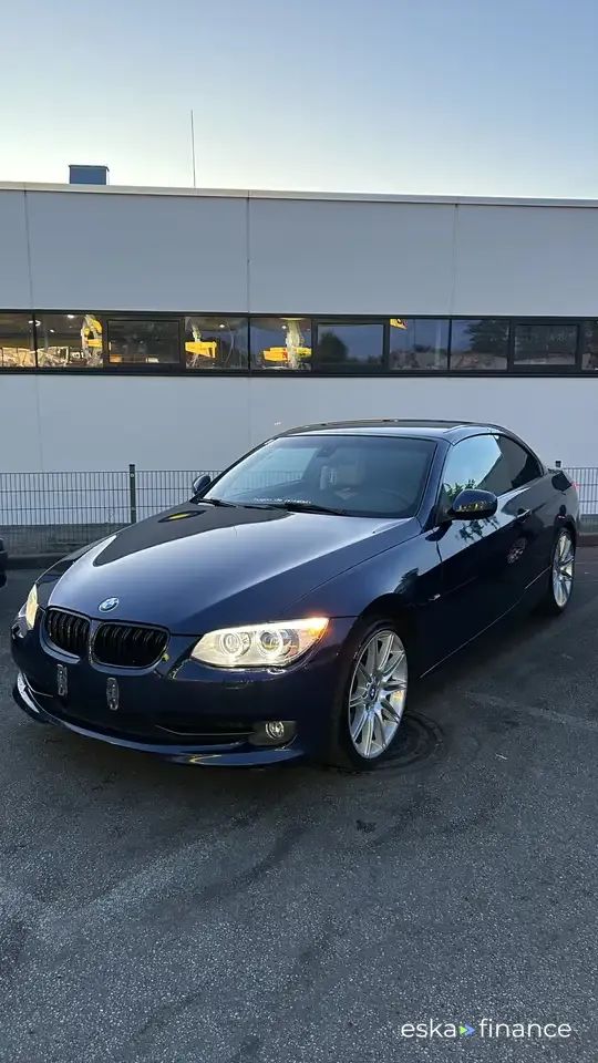 Leasing Convertible BMW 330 2011