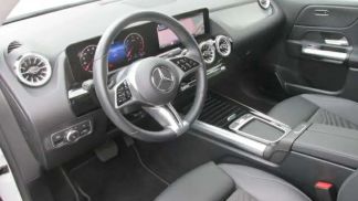 Lízing Sedan MERCEDES B 180 2023