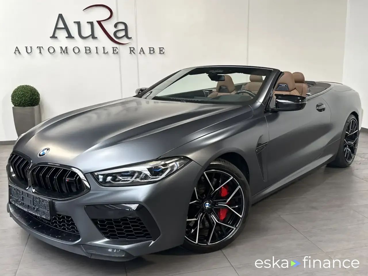Lízing Kabriolet BMW M8 2021