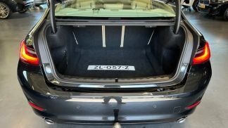 Lízing Sedan BMW 320 2019