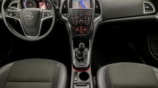 Lízing Sedan Opel Astra 2014