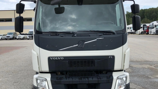 Specjalna ciężarówka Volvo FL210 2016