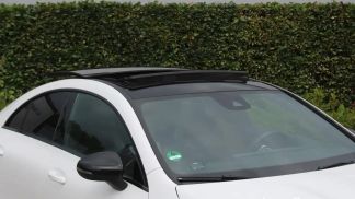 Lízing Sedan MERCEDES CLA 250 2020
