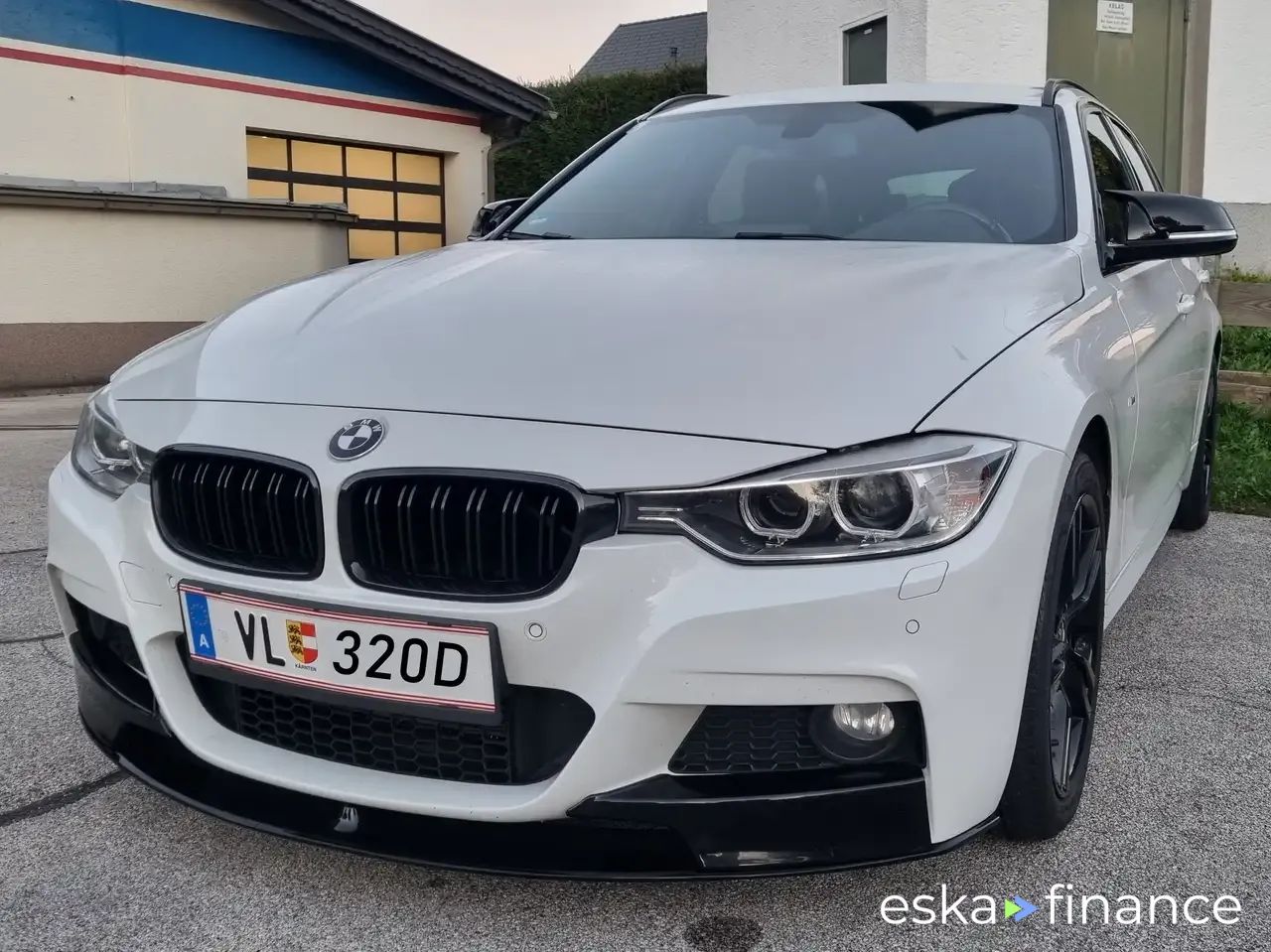 Finansowanie Wóz BMW 320 2013