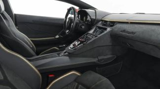 Leasing Coupe Lamborghini Aventador 2022
