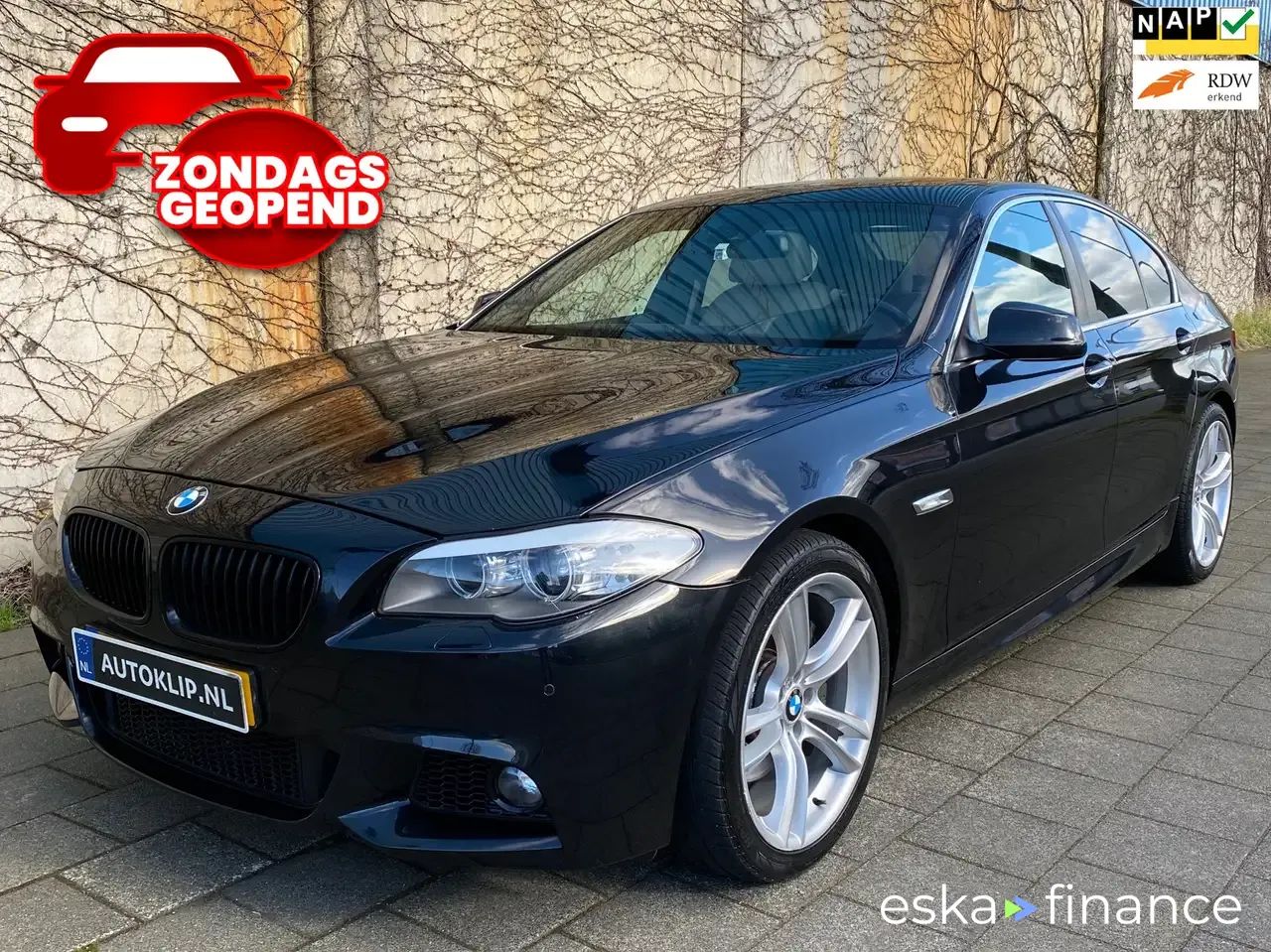 Lízing Sedan BMW 535 2010