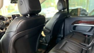 Lízing Hatchback MERCEDES V 250 2015