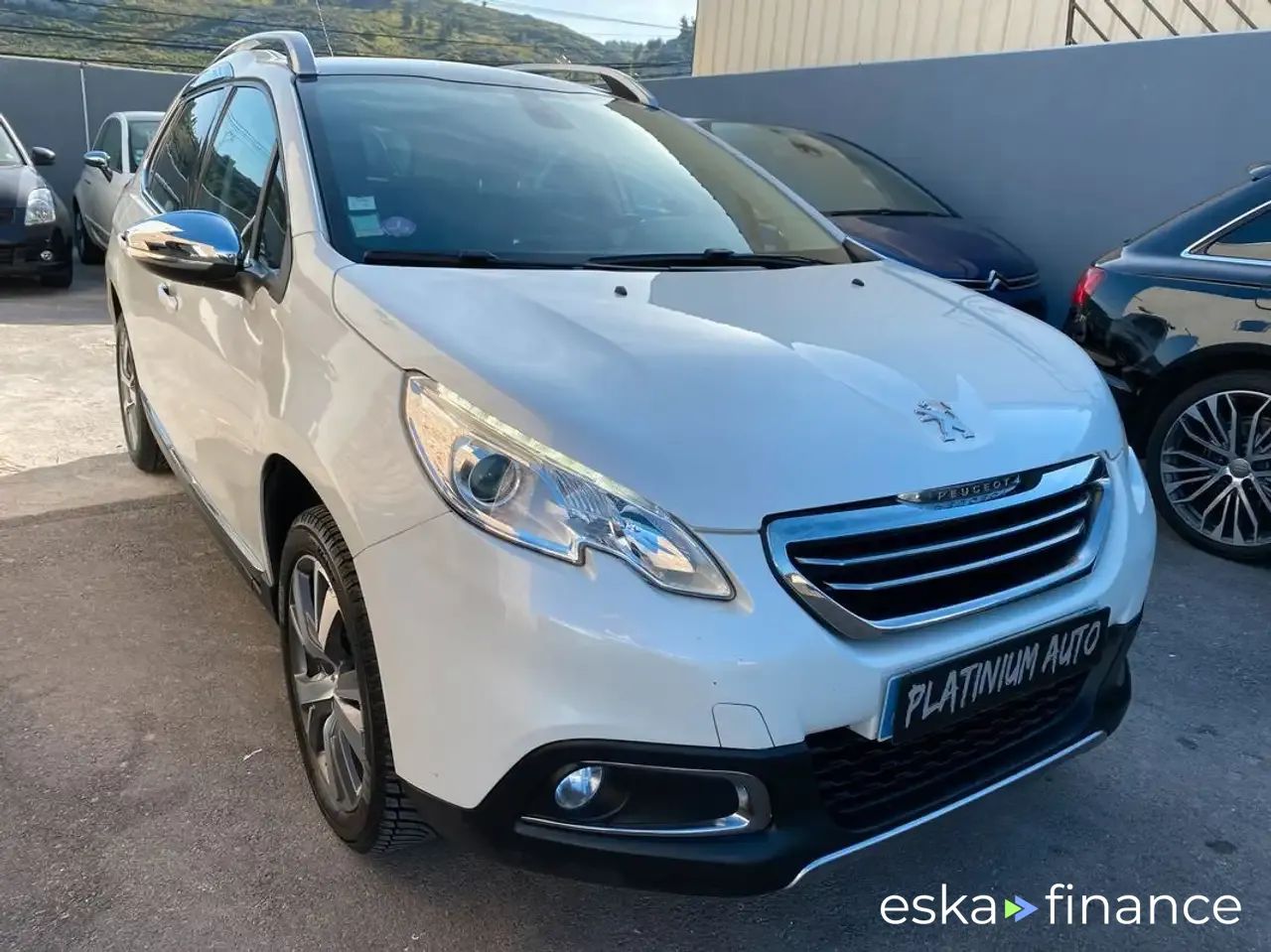 Lízing Hatchback Peugeot 2008 2016