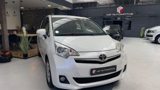 Financování Hatchback Toyota Verso-S 2013