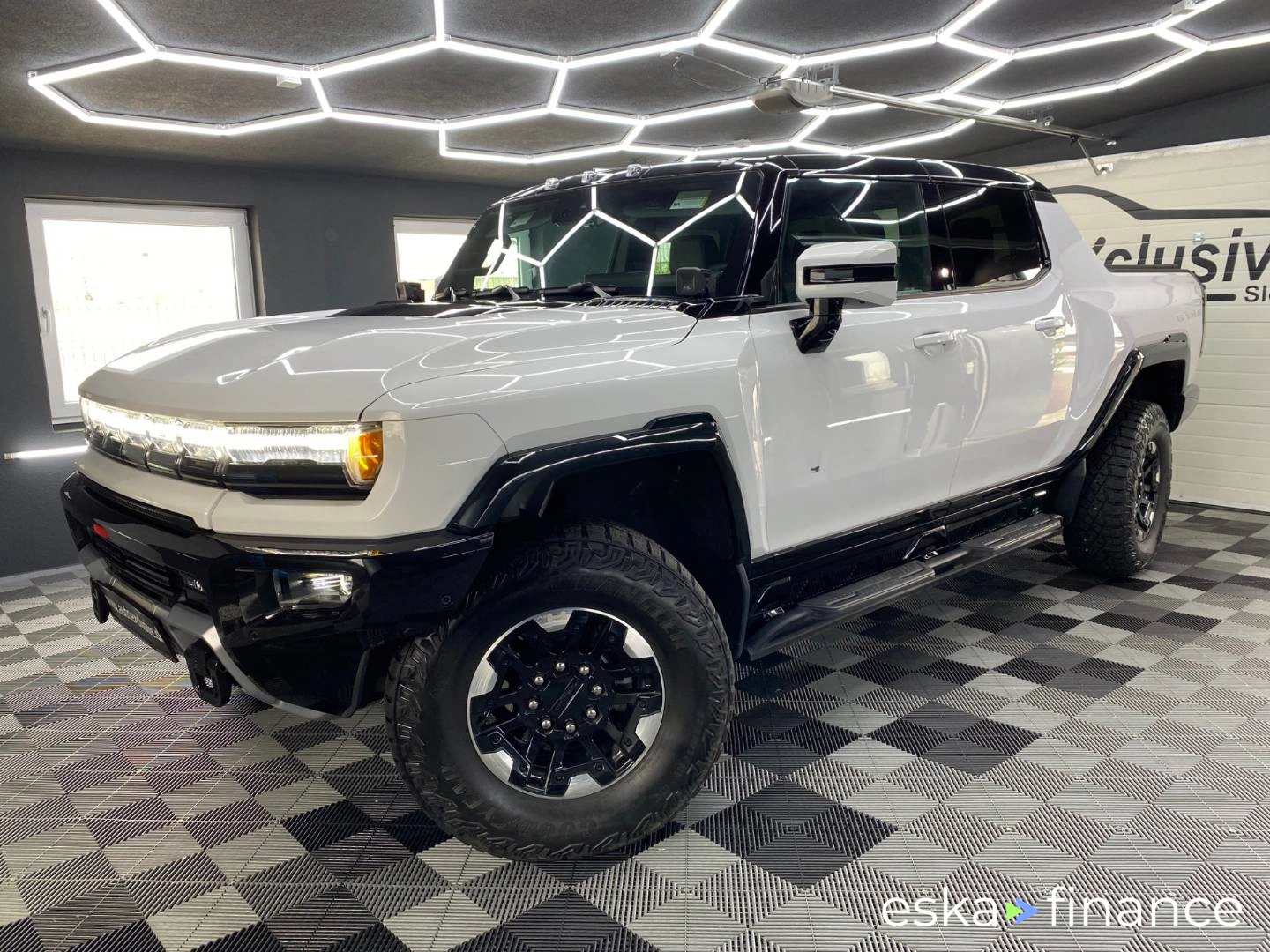 Lízing Kombi Hummer EV PICKUP 2023