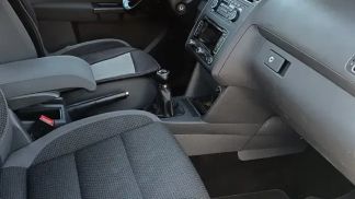 Financování Hatchback Volkswagen Touran 2011
