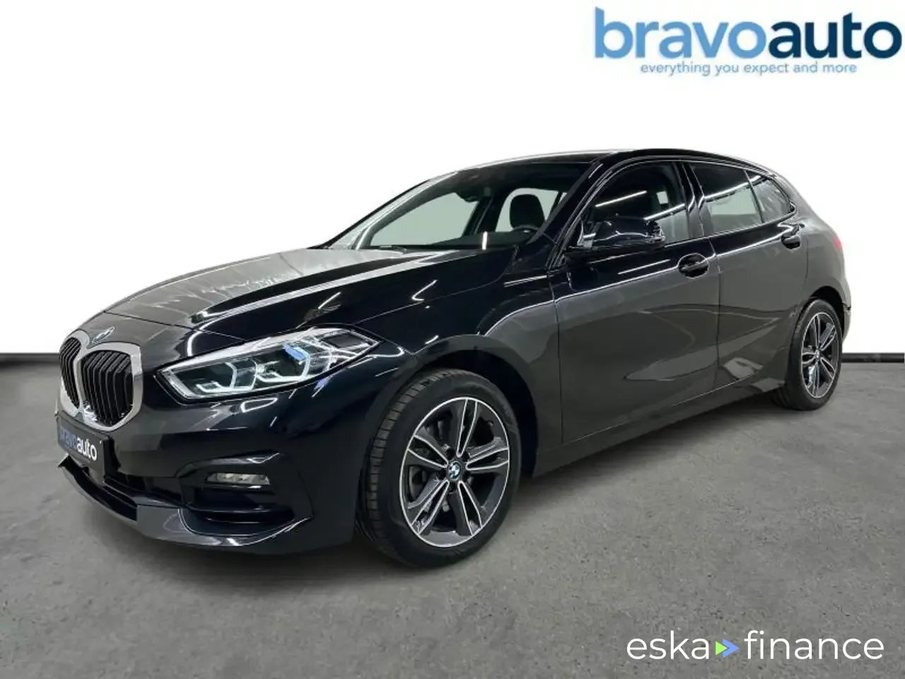 Lízing Sedan BMW 118 2021