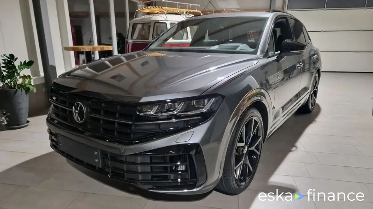 Leasing SUV Volkswagen Touareg 2025
