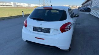 Lízing Hatchback Peugeot 208 2015