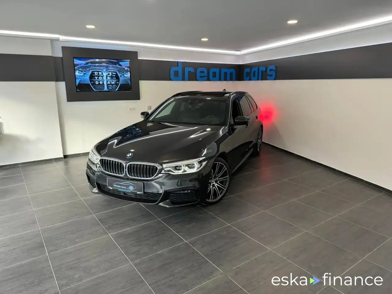 Finansowanie Wóz BMW 540 2019