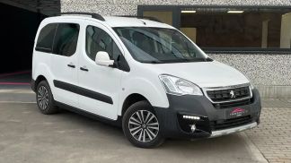 Lízing Hatchback Peugeot Partner 2016