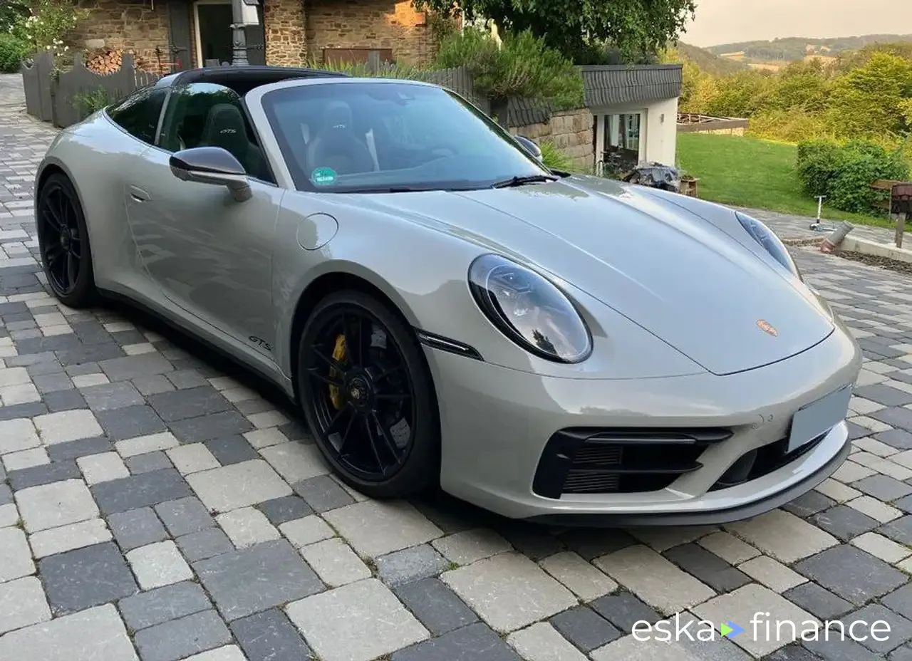 Finansowanie Zamienny Porsche 992 2022