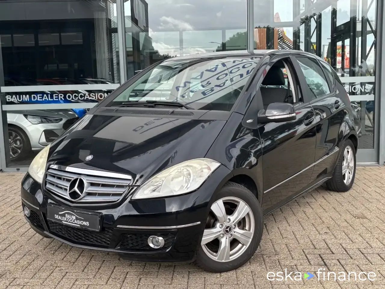 Lízing Hatchback MERCEDES A 160 2010