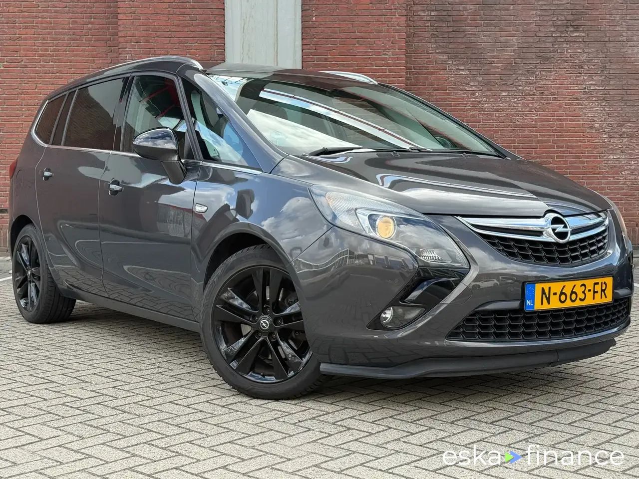 Lízing Hatchback Opel Zafira Tourer 2013