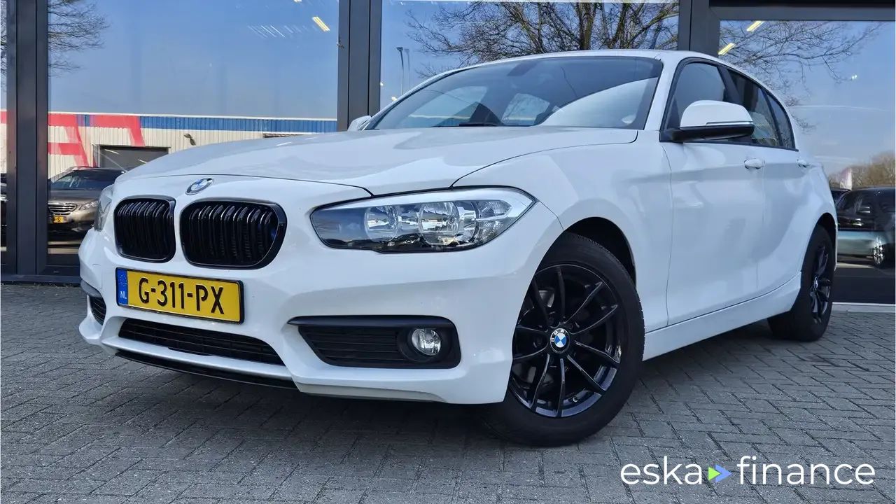 Lízing Hatchback BMW 116 2015