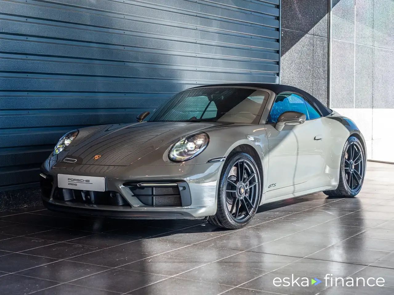 Leasing Convertible Porsche 911 2024
