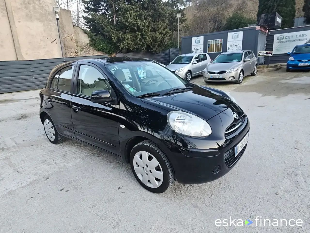 Leasing Sedan Nissan Micra 2011