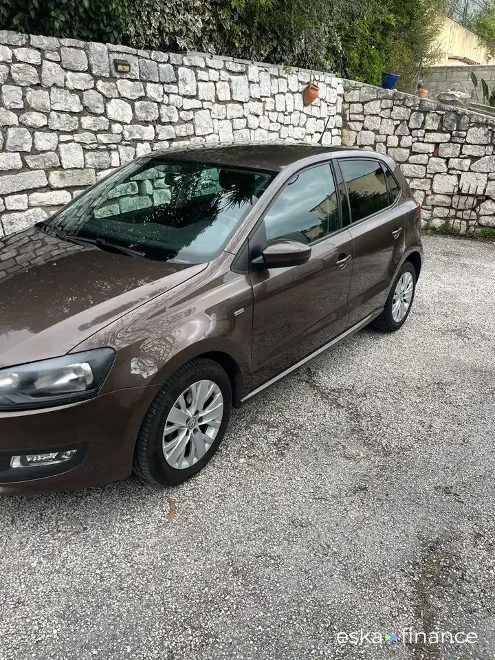 Finansowanie Sedan Volkswagen Polo 2013