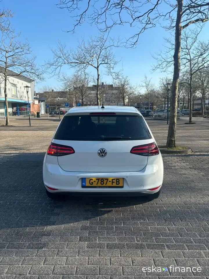Finansowanie Sedan Volkswagen Golf 2013