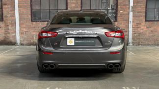 Lízing Sedan Maserati Ghibli 2014