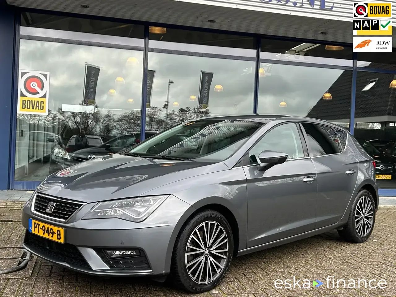 Leasing Hatchback Seat Leon 2017