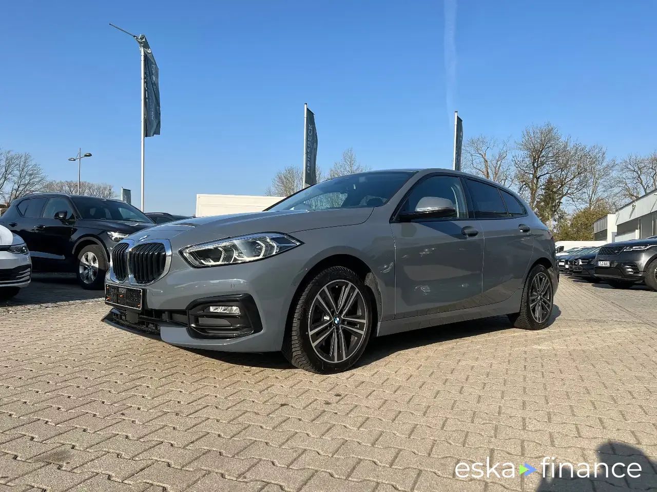 Lízing Sedan BMW 118 2019
