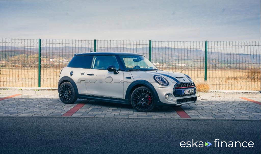 Financování Hatchback MINI John Cooper Works 2016