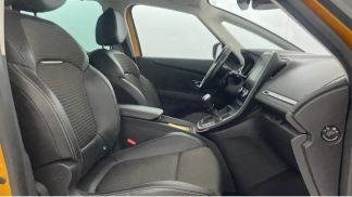 Leasing Passenger transport Renault Scenic 2016