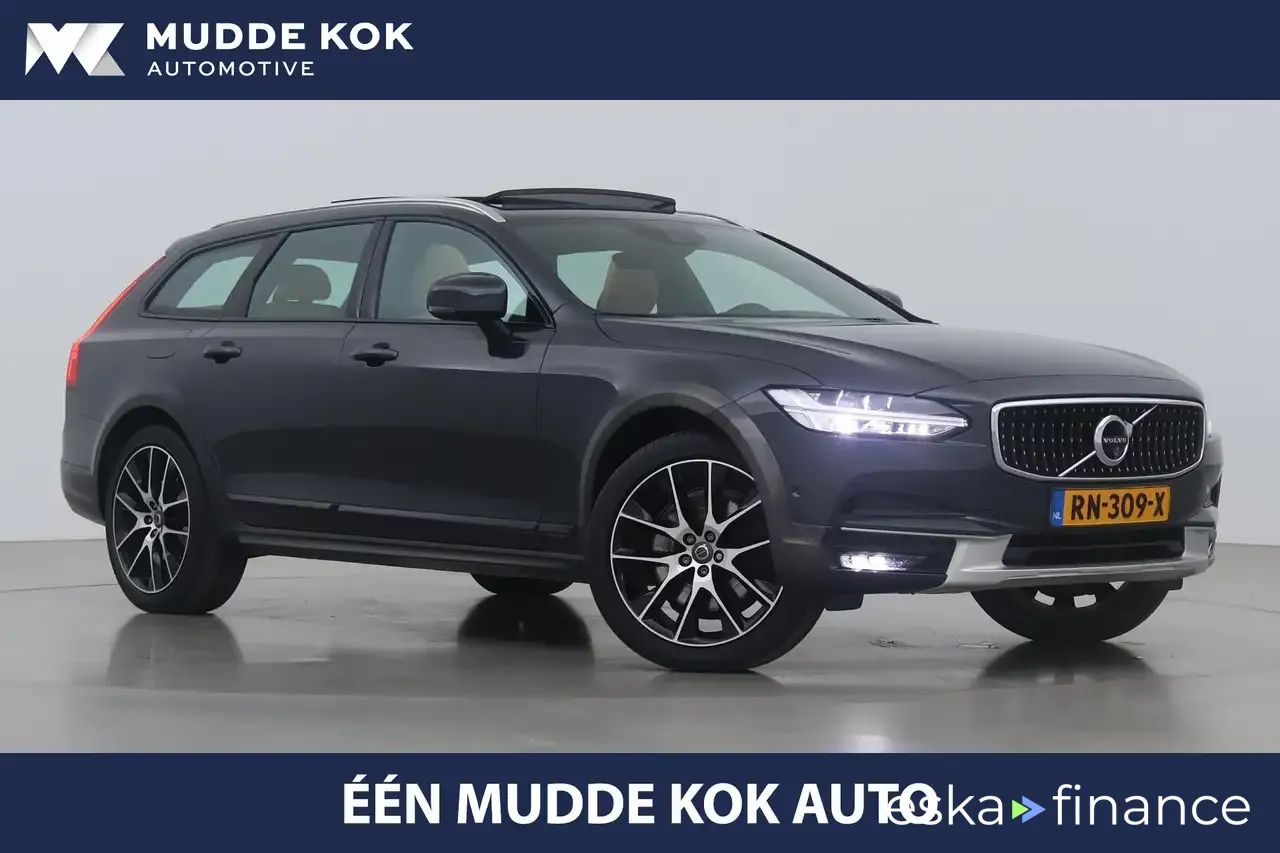 Lízing Kombi Volvo V90 Cross Country 2018
