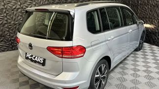 Passenger transport Volkswagen Touran 2021