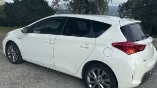 Lízing Sedan Toyota Auris 2014