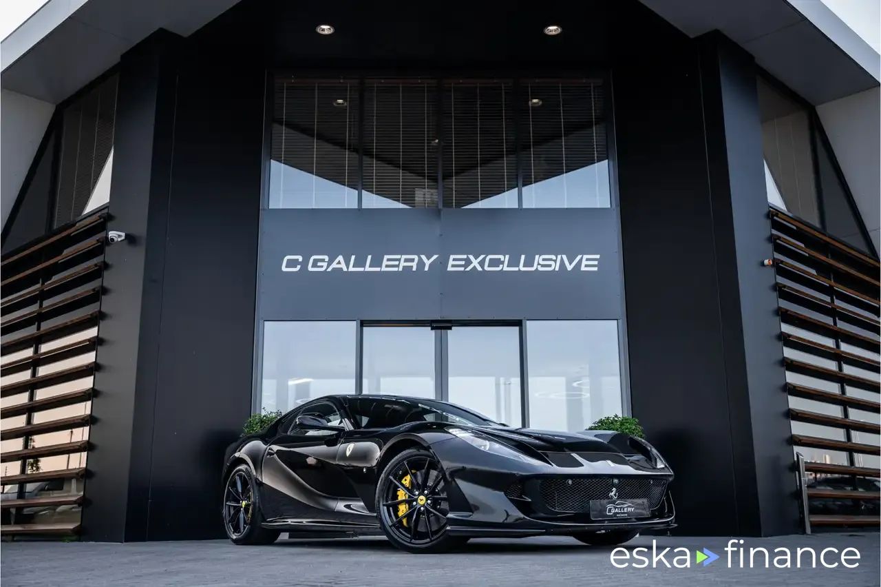 Leasing Coupe Ferrari 812 2018