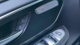 Financování Hatchback MERCEDES V 220 2022