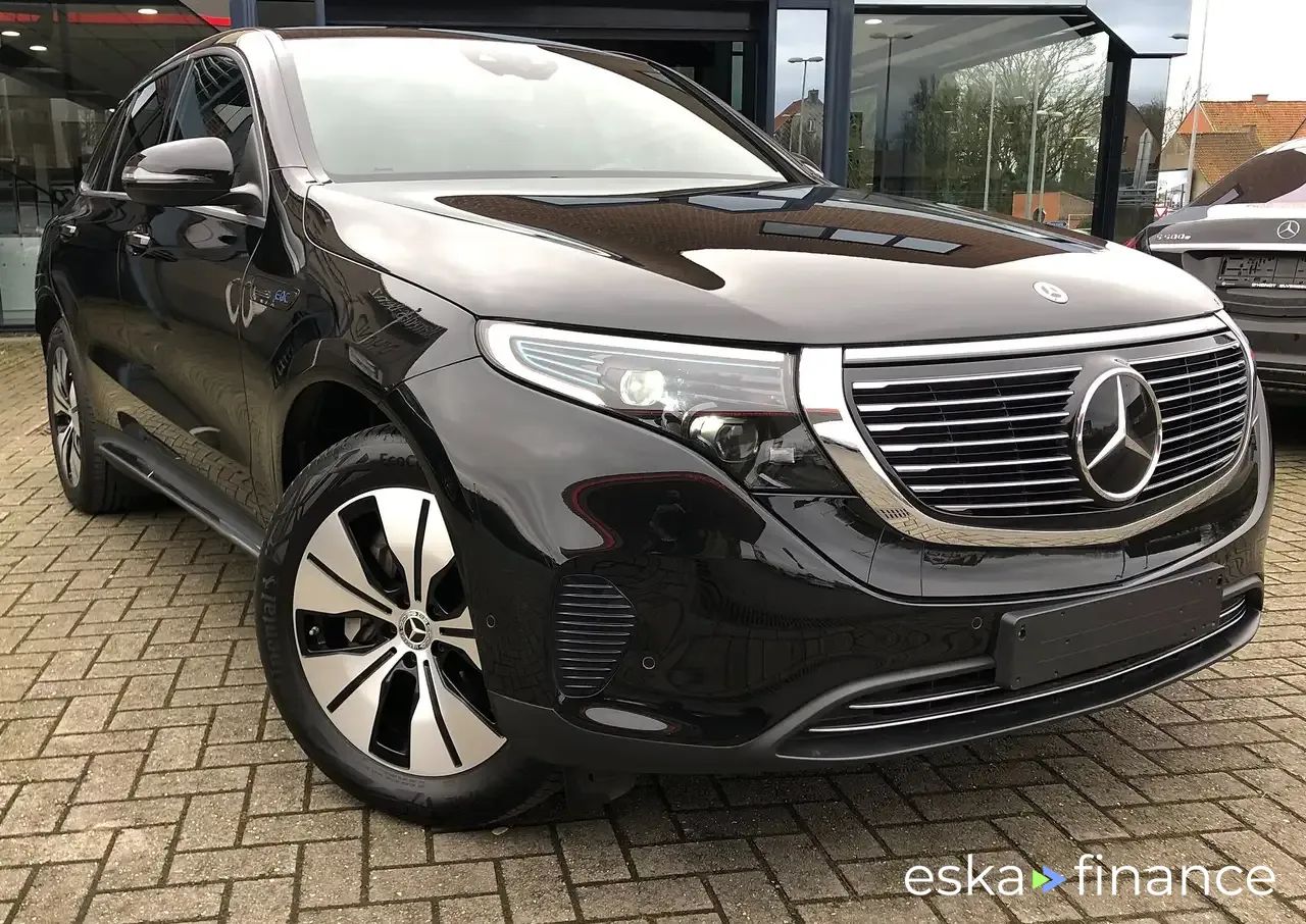Lízing SUV MERCEDES EQC 400 2023