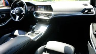 Lízing Sedan BMW 330 2019