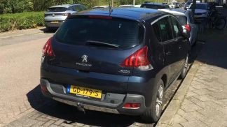 Lízing Hatchback Peugeot 3008 2015