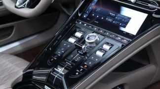 Leasing Convertible Aston Martin DB12 2024