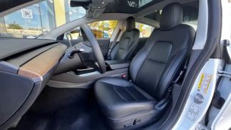 Lízing Sedan Tesla Model 3 2020