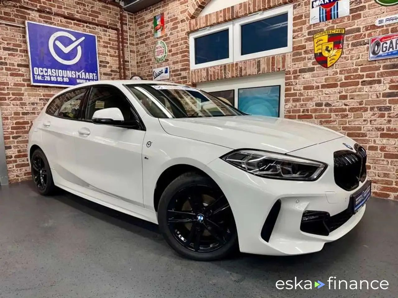 Leasing Sedan BMW 118 2021